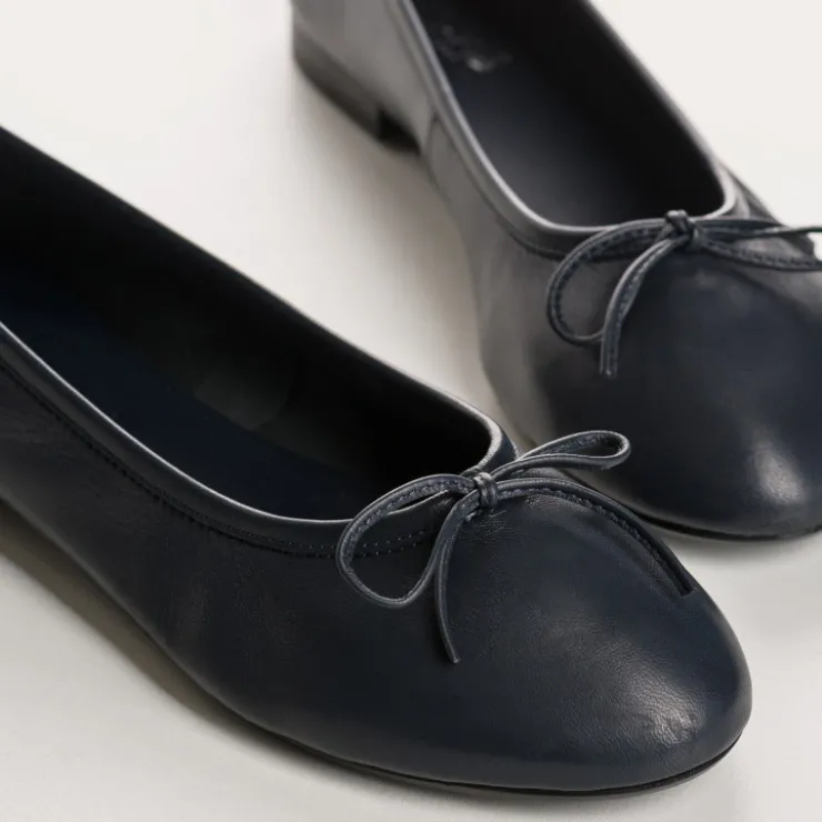 ballerines_carmen_cuir_cc_3-8.webp Toute La Collection | Ballerines & Babies | Reqins BALLERINES CARMEN CUIR CC BLEU